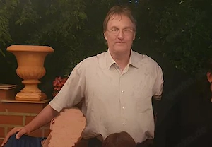 Er, 60 J. sucht umzugsbereite Haushaltshelferin.