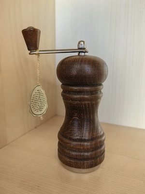 Dezente unbenutzte ZASSENHAUS RZ Ideal Muskat Mühle