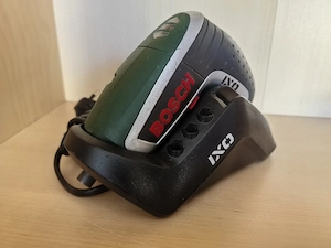 Bosch IXO 4 Li-Ion Akkuschrauber mit Ladegerät Mod. 3603J59300