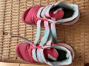 Adidas Sneaker Gr. 35,5 pink mint Klettverschluss