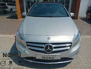 Mercedes-Benz A 180 A 180 BlueEfficiency Pano Dach