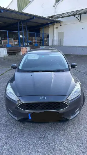Ford Focus Focus Turnier Diesel Turnier 1.5 TDCi DPF Start-Stopp-System Aut. Trend