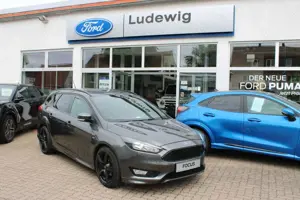 Ford Focus ST-Line 1.0 Winterpaket