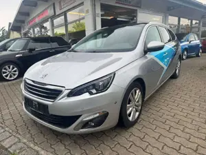 Peugeot 308 Allure-Automatik-LED-Panorama-TÜV bis 12.2026-