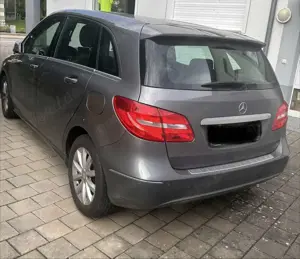 Mercedes-Benz B 200 be Premium