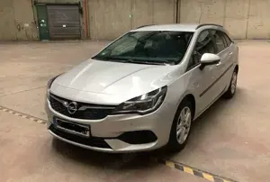 Opel Astra Sports Tourer 1.5 K Edition 1. Hand Navi PDC Met.