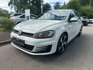 Volkswagen Golf VII GTI BMT SHZ + PDC + NAVI
