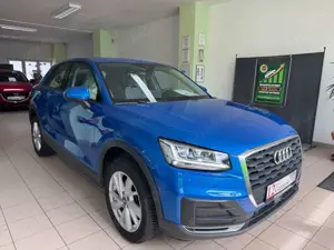 Audi Q2 quattro s-tronic, wenig km.