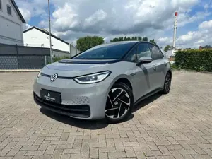 Volkswagen ID.3 Pro Perform.150kW Tech MATRIX*PANO*WP*62kWh