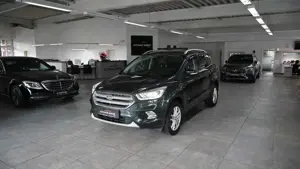 Ford Kuga Titanium *ALLRAD*NAVI*TOP