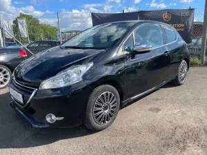 Peugeot 208 Allure TÜV 07/2027 Steuerkette Motor