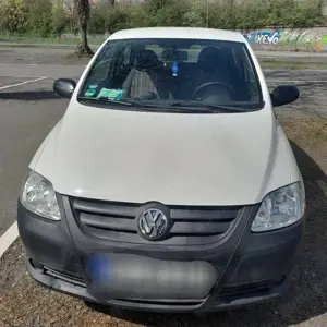 Volkswagen Fox Basis.  1.4/75   Neue 01/28 top Zustand