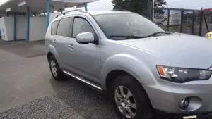 Mitsubishi Outlander Outlander Diesel 2.2 DI-D ClearTec 2WD Edition Bild 2