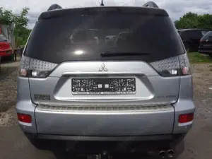 Mitsubishi Outlander Outlander Diesel 2.2 DI-D ClearTec 2WD Edition Bild 4
