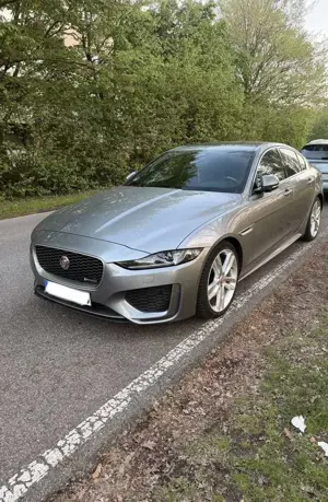 Jaguar XE