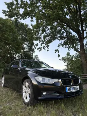 BMW 320 Touring Sport Line Automatik | Navi | Leder