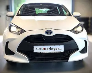 Toyota Yaris Hybrid Business Edition