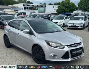 Ford Focus Lim. Titanium/NAVI/RFK/KEYLESS/SHZ/TEMP/KL