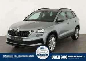 Skoda Karoq 2.0 TDI DSG 4x4 Selection, AHK, Navi, LED, Kamera,