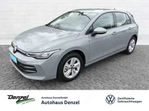 Volkswagen Golf VIII Life 1.5 TSI ACC/APP/KAMERA