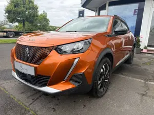 Peugeot 2008 Allure Pack Elektro 136