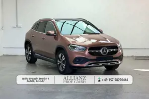 Mercedes-Benz GLA 200 d 360° Pano ACC LED CarPlay AHK UNFALL