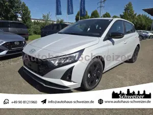 Hyundai i20 GO PLUS!  | Blackline | Navi, SH, LH
