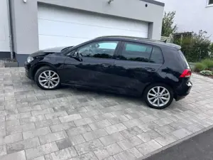 Volkswagen Golf Golf VII Diesel 5-Türer 2.0 TDI BlueMotion Technology Allstar