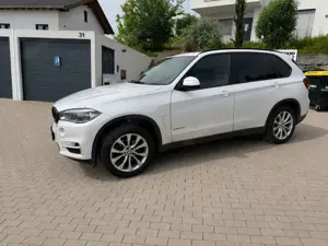 BMW X5 X5 Diesel xDrive30d BMW Garantie 2027 3500kg Anhängelast wenig Km Scheckheft