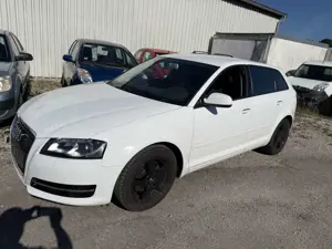 Audi A3 2.0 TDI Attraction Xenon SHZ Motorschaden