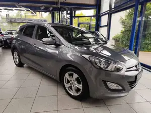 Hyundai i30 cw  ALU, KLIMA, AHK, PDC, LEDER, TEMPOMAT