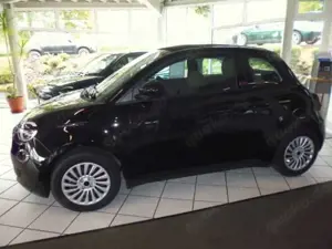 Fiat 500 Cabrio Sondermodell Red