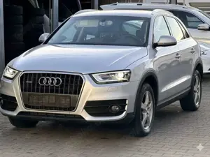 Audi Q3 2.0 TDI quattro Automatik Xenon Navi