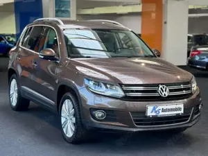 Volkswagen Tiguan 2.0 TSI 4Motion*DSG*AHK SCHW*LED*PDC*ALCA