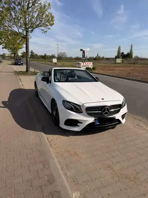 Mercedes-Benz E 200 Cabrio 9G-TRONIC AMG Line