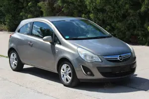Opel Corsa D Satellite
