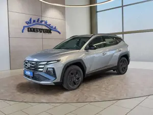 Hyundai TUCSON 1.6 T-GDI HEV 239PS Navi/LED/Kamera/Keyless      *