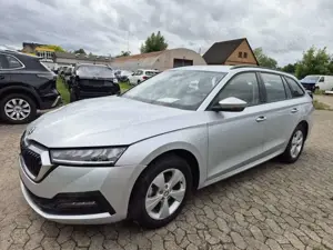 Skoda Octavia Combi 2.0 TDI DSG Ambition Navi LED