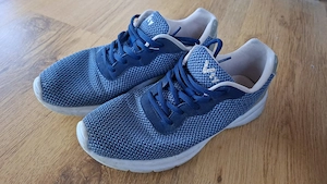 Verkaufe viel getragen Schuhe 