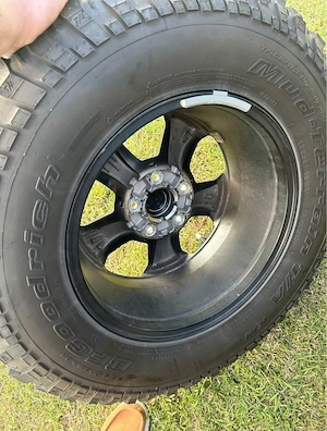 Jeep Rubicon Recon 2018 Original Parts   Lightly Used (Low Mileage)