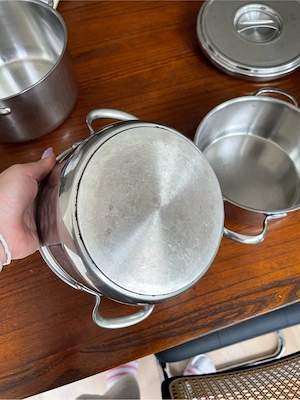 4 Edelstahltöpfe sus-inox (nicht indusktionsgeeignet)