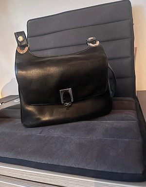 schwarze Leder Handtasche 