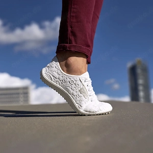  >> Geldsklaven für Schuhliebhaberin gesucht (ausschließlich online) <<