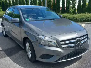 Mercedes-Benz A 180 A-Klasse (BlueEFFICIENCY)
