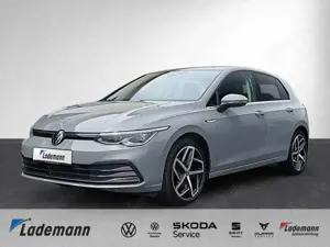 Volkswagen Golf VIII 1.5 TSI STYLE LED+NAVI+KAMERA+ACC+SHZ+