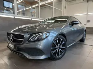 Mercedes-Benz E 220 d Coupe 5 J. Garantie DAB LED NAVI SHZ CAM