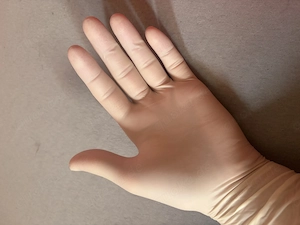 Getragene Handschuhe 