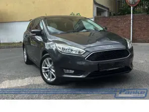 Ford Focus Business*Automatik*Tempo*Navi*SHZ*LED-T*
