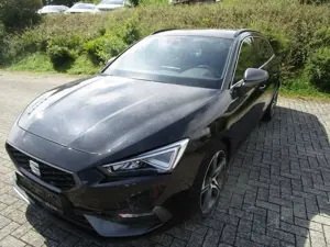 SEAT Leon 1.5 eTSI FR Sportstourer