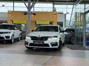 Skoda Octavia Combi RS Challenge DSG Apple CarPlay PDC 18"